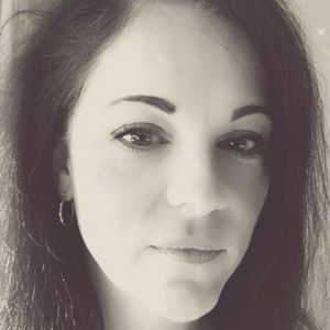 Meet your Posher, Joni